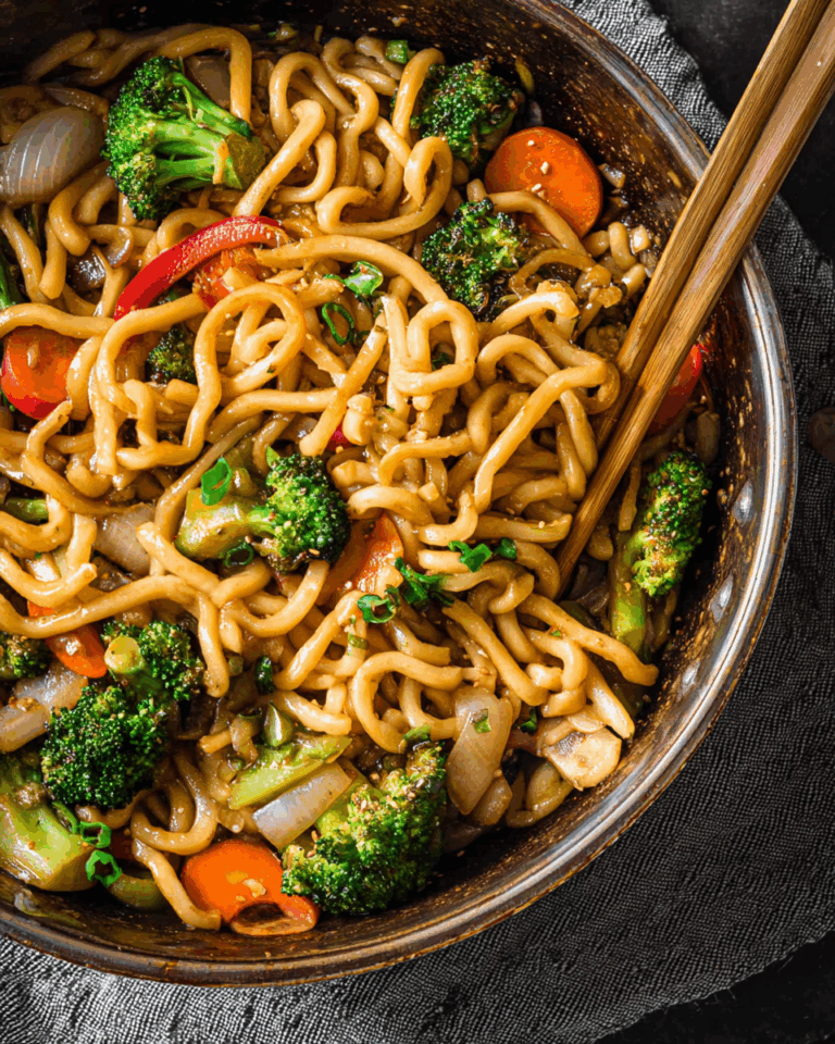 Gebratene Udon Nudeln mit Gemüse – Ein einfaches Udon Nudeln Rezept für schnelle Mahlzeiten