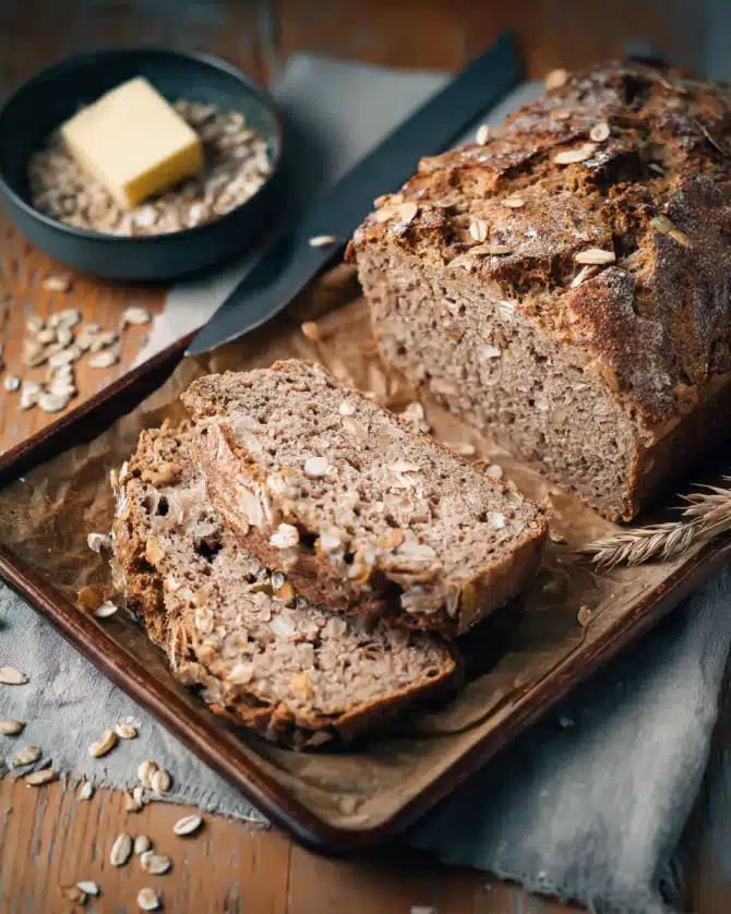 Dinkel-Vollkornbrot mit Leinsamen: Ein Einfaches und Gesundes Brot Backen Rezept
