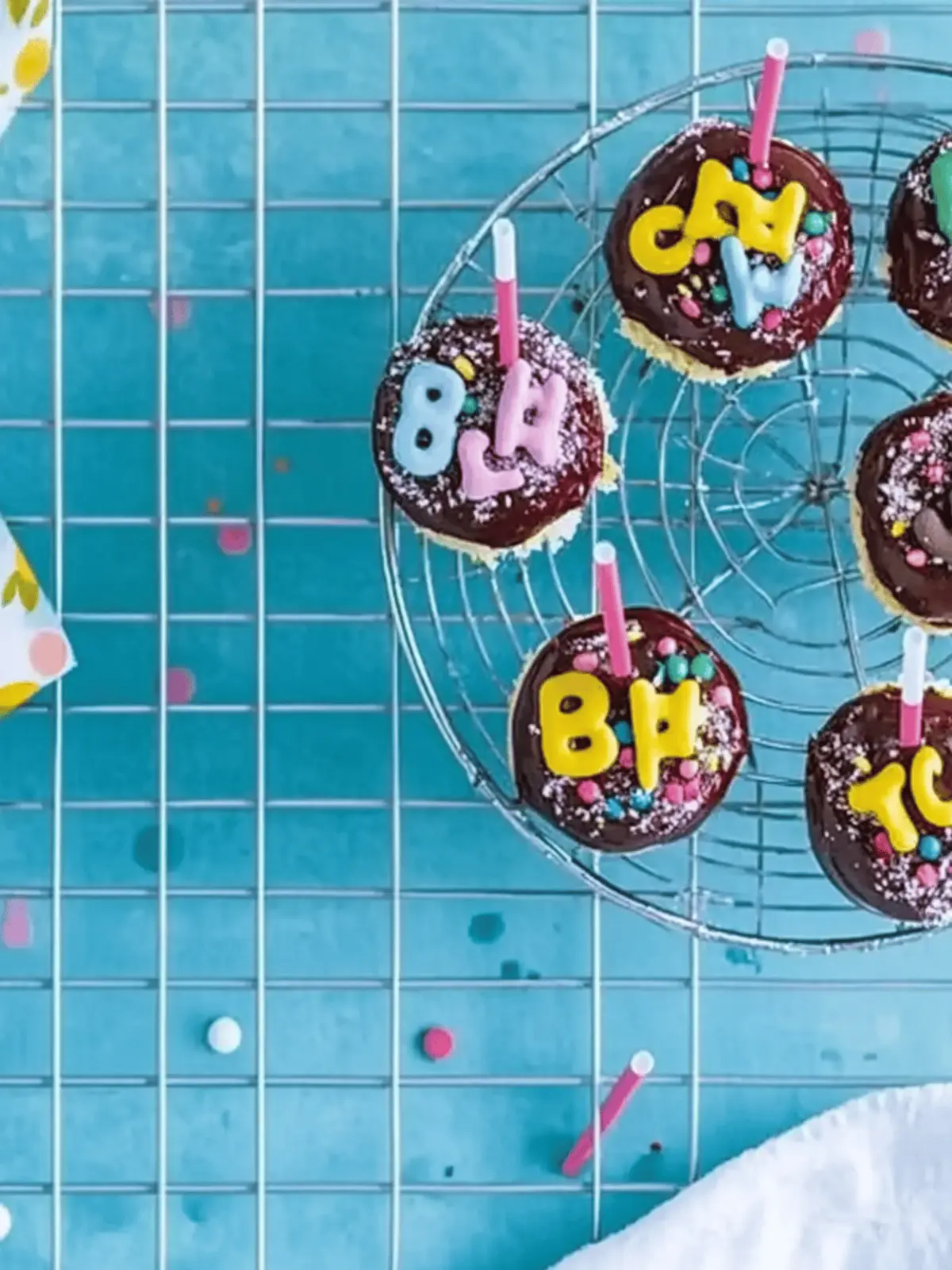 Einschulungs-Schokotorte mit Buntstiften